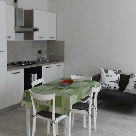 Casa Stefania Leilighet Mandello del Lario Eksteriør bilde