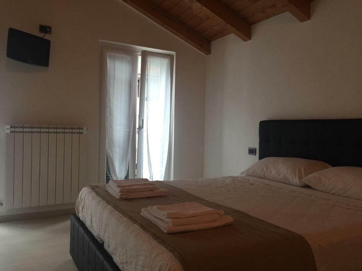 Casa Stefania Leilighet Mandello del Lario Eksteriør bilde